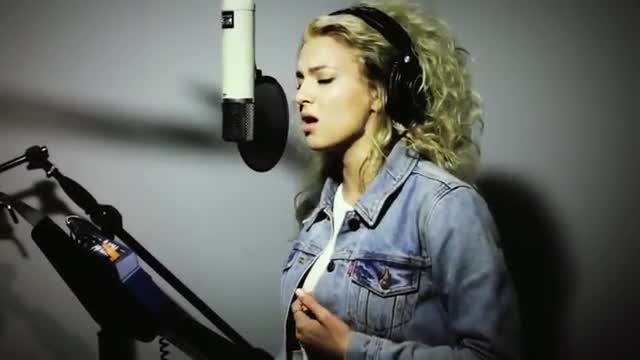 Tori Kelly